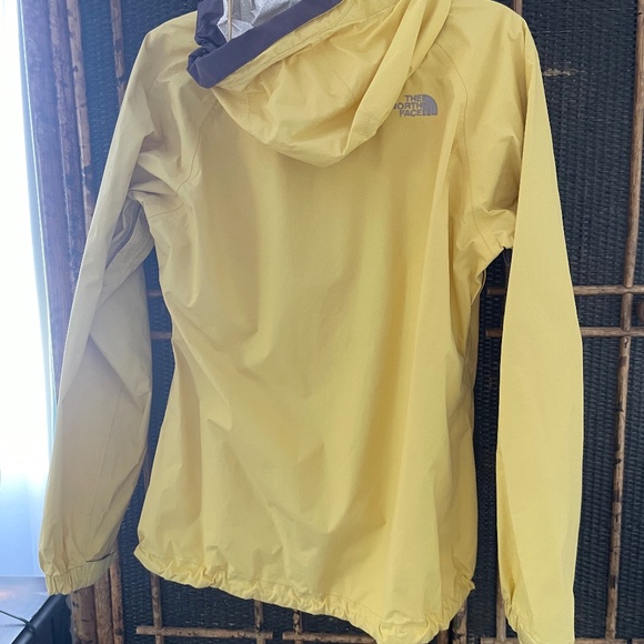 North Face jacket - Picture 2 of 4